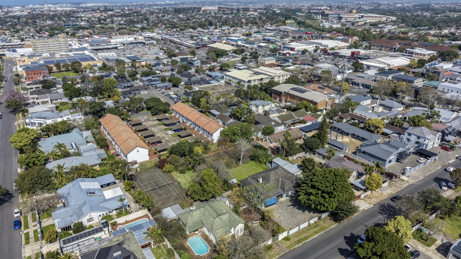 8 Bedroom Property for Sale in Vincent Eastern Cape